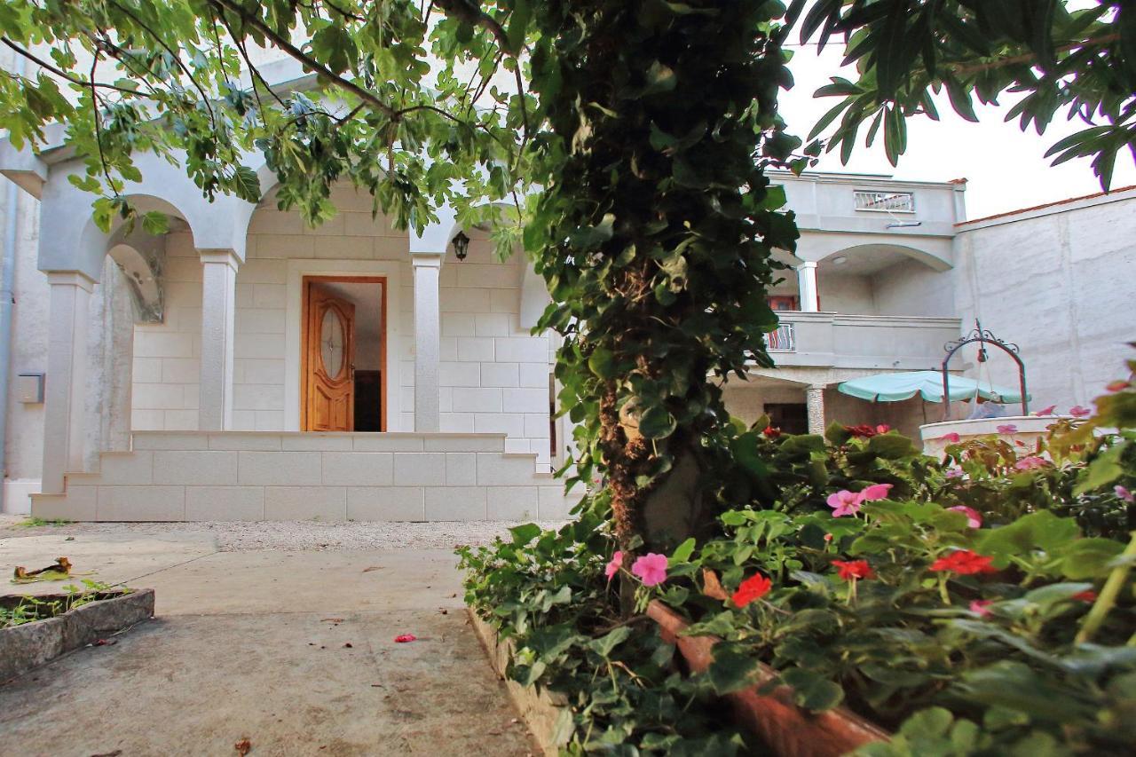 Apartmani Gordana Bibinje Ngoại thất bức ảnh